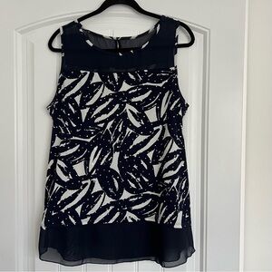 Roz & Ali Navy and White Leaf Pattern Blouse